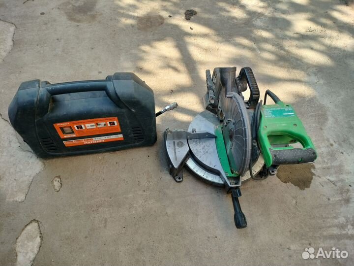 Торцовая пила и компрессор пистолетный