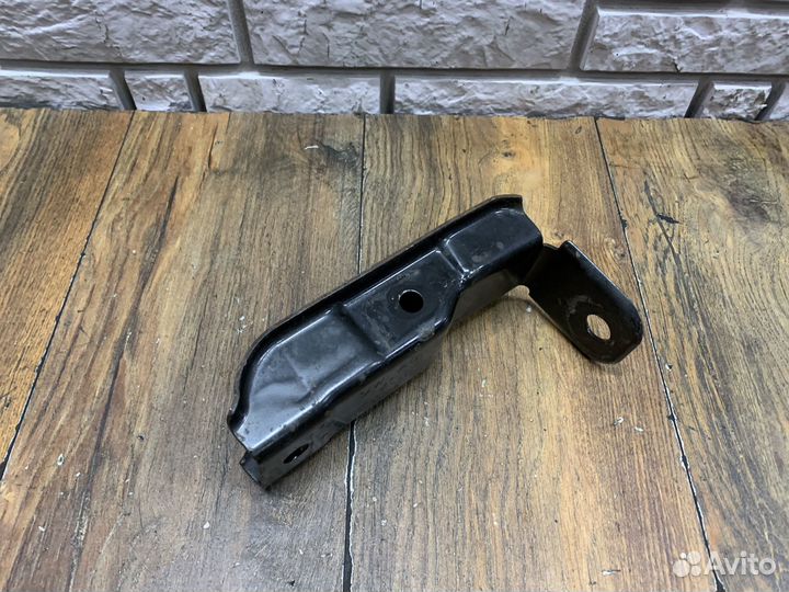 Volkswagen Amarok Опора переднего редуктора