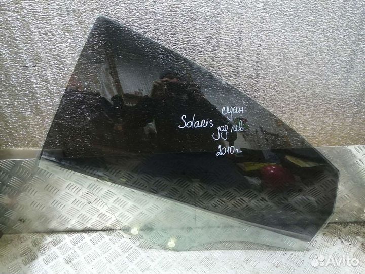 Стекло двери Hyundai Solaris седан 2011