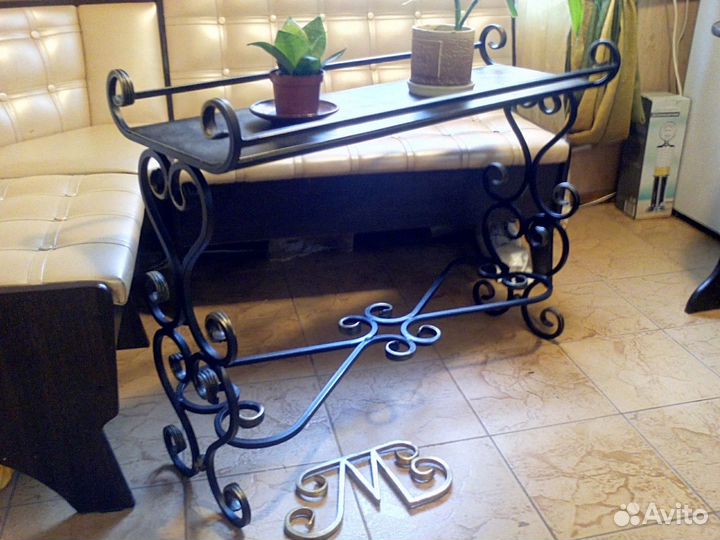 Цветочница (подставка для цветов)