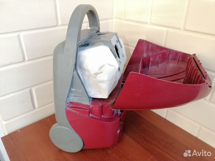 Пылесос LG V-3310D Storm 1300W