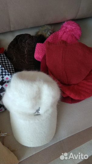 Пакет: шарфы, шапки, береты, платки