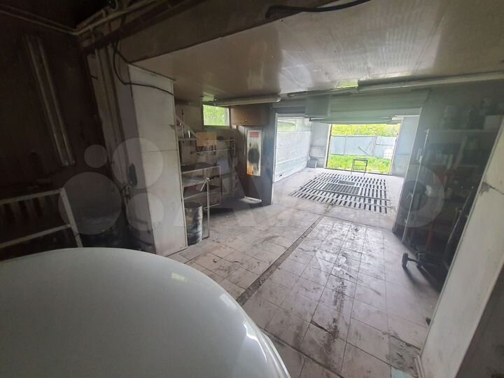 Гараж, > 30 м²