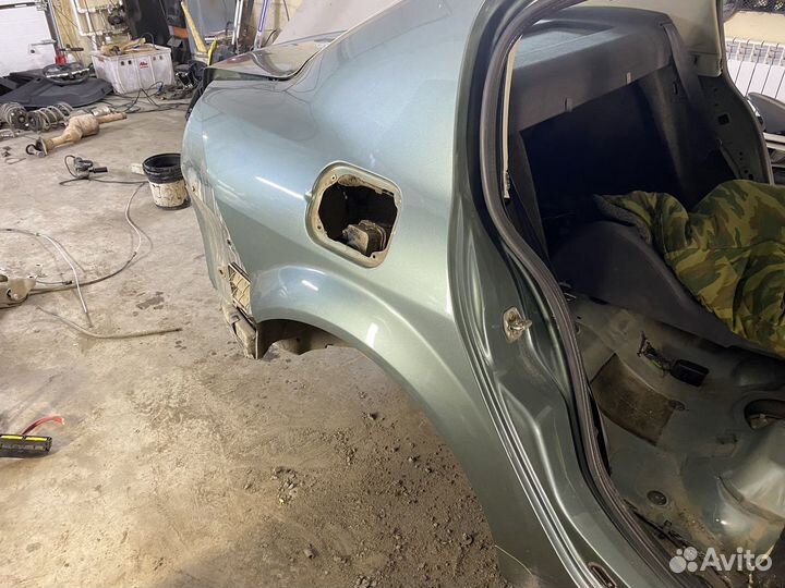 Крыло заднее задняя часть Renault Megane II (2002–