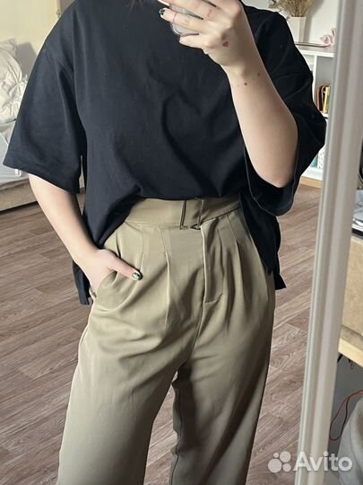 Брюки бежевые