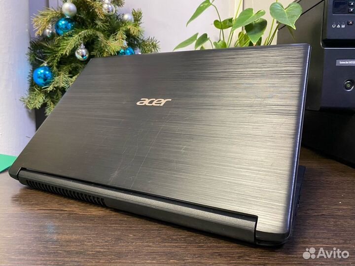 Ноутбук Acer Aspire 3 Ryzen 3 Radeon 530