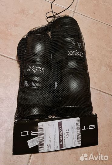 Защитный набор наколенники налокотники для роликов