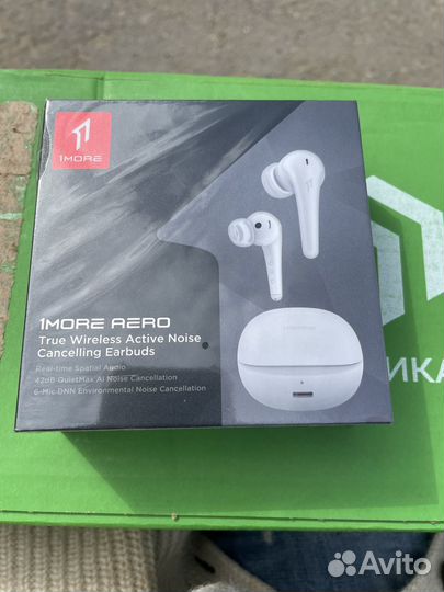 Наушники 1 more
