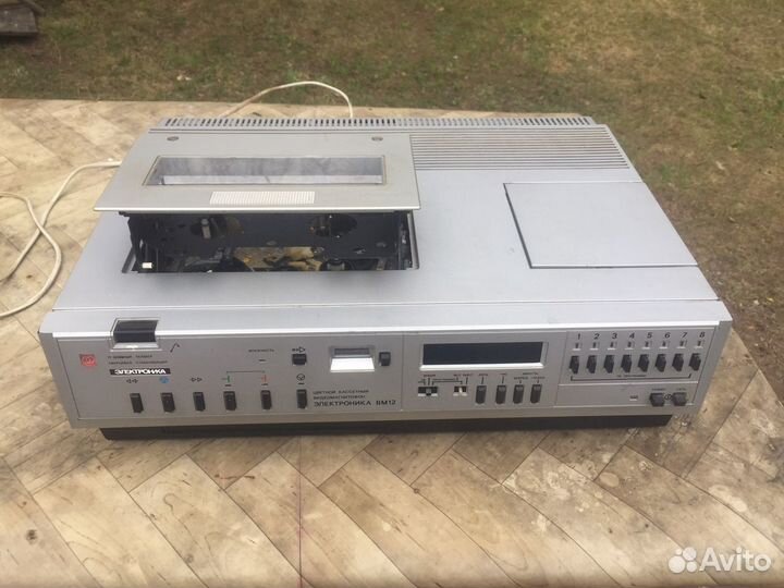 Видеомагнитафон