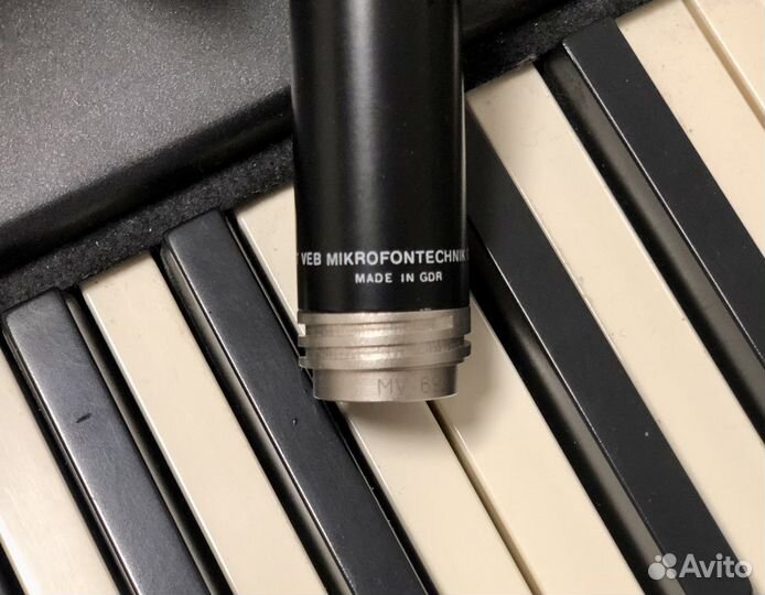 Студийный микрофон Neumann Gefell rft um70