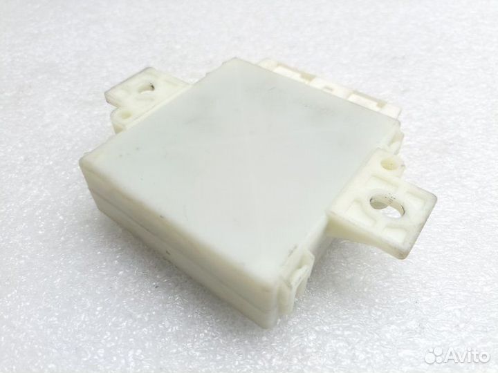 Блок управления парктроником Mercedes-Benz E-Class