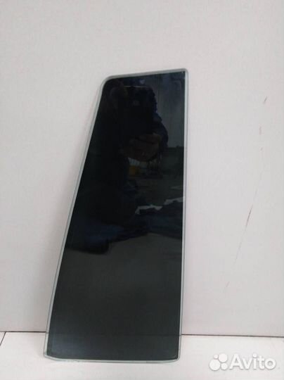 Стекло двери задней правой форточка Hyundai Santa