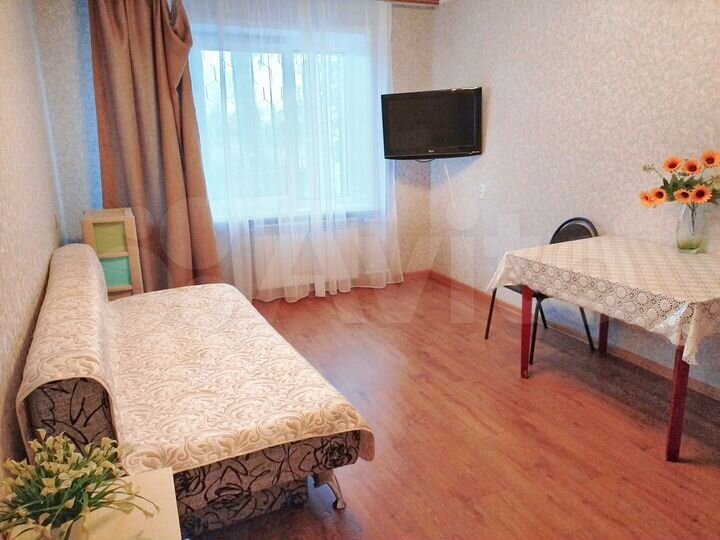 2-к. квартира, 46 м², 1/9 эт.