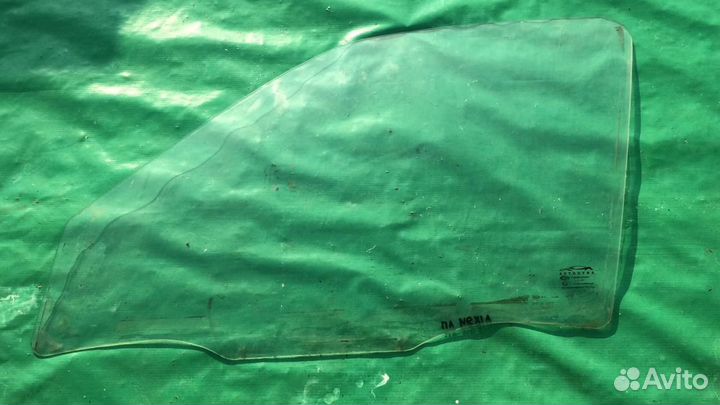 Стекло перед левое Дэу Нексия 2011-2012