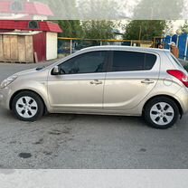 Hyundai i20 1.4 AT, 2010, 168 000 км, с пробегом, цена 715 000 руб.