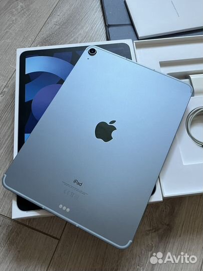 iPad Air 4 WiFi + SiM Sky Blue