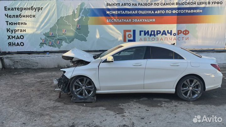 Индикатор датчиков парковки Mercedes-Benz CLA 200 (C117) 1725420023. Передний