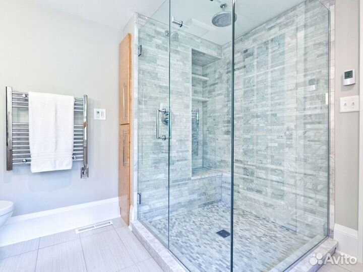 Стеклянная душевая под заказ