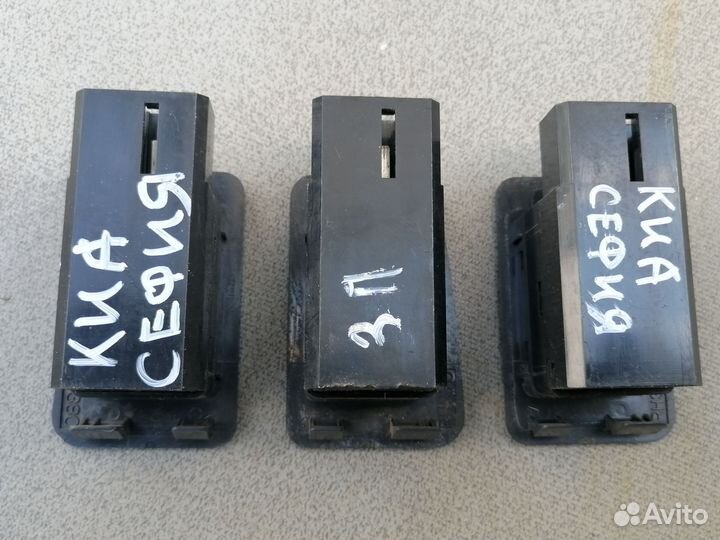 Кнопка стеклоподъемника Kia Sephia 1995