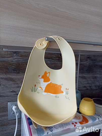 Силиконовые поильник, тарелка и нагрудник