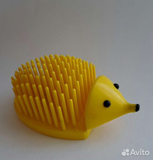 Подставка для офисных принадлежностей