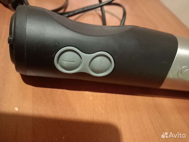 Блендер Vitek VT-3411 ST без насадок