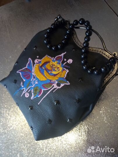 Сумка женская с вышивкой