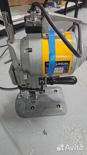 Сабельный раскройный нож