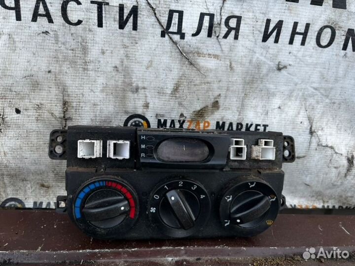 Блок управления климат-контролем Kia Sportage 2002