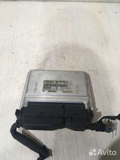 Блок управления двигателем Ауди А6 С5 4B0907557B