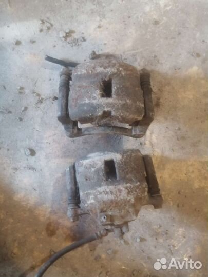 Суппорта Nissan almera n16