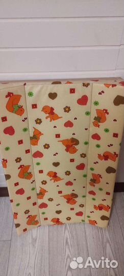 Пеленальная доска на кроватку