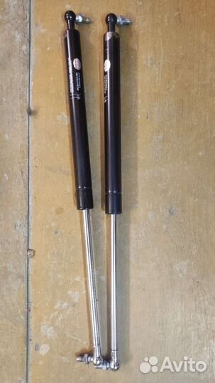 Газовые упоры багажника