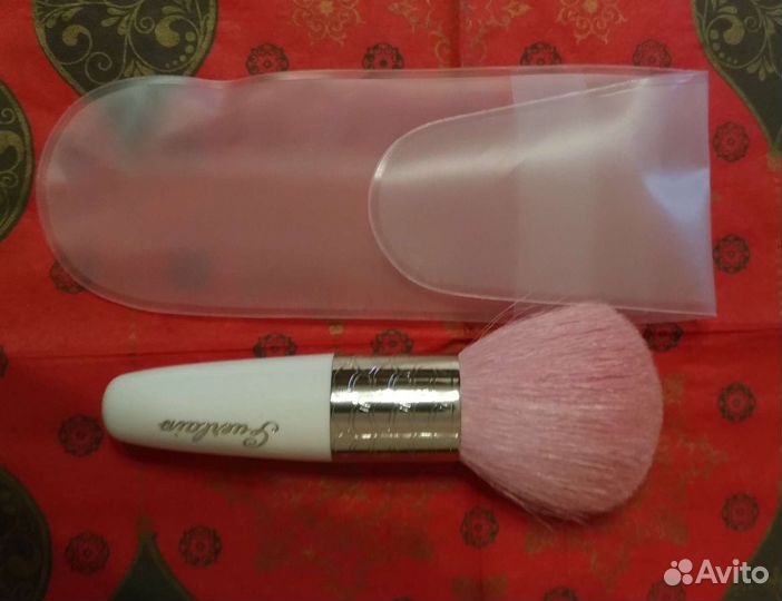 Laura Mercier, Bobbi Brown, Dior