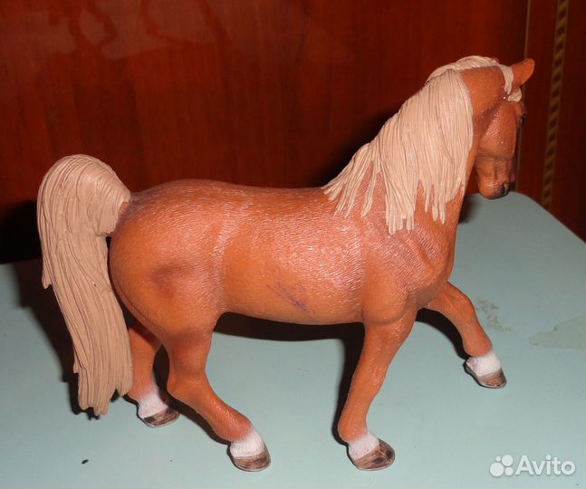 Фигурки лошадей шляйх