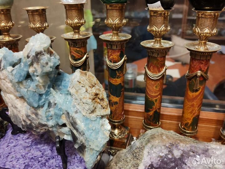 Минералы Урала, шкатулки, подсвечники и ножи