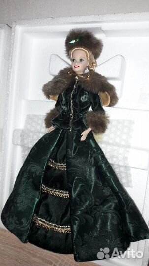 Holiday Caroler Barbie Doll, 1996