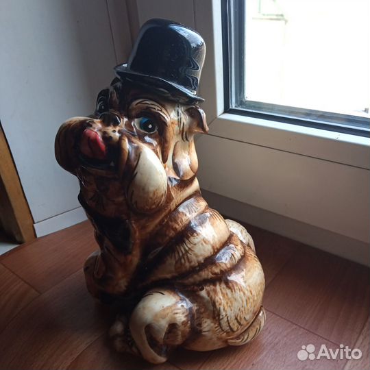 Керамические бутылки для винных напитков