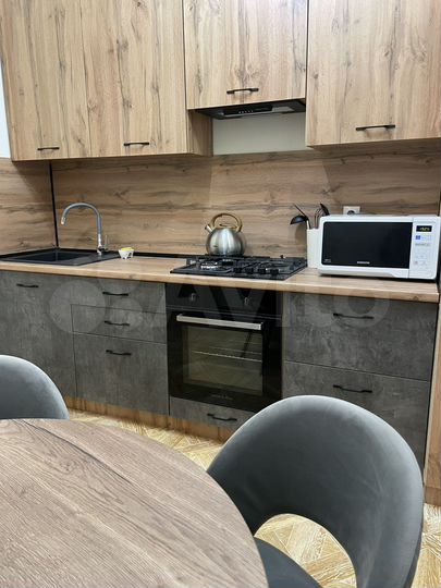 3-к. квартира, 85 м², 1/3 эт.