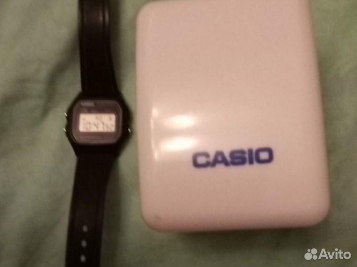 Электронные часы casio