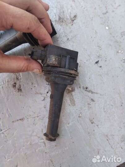 Катушка зажигания Вольво S60 2.4
