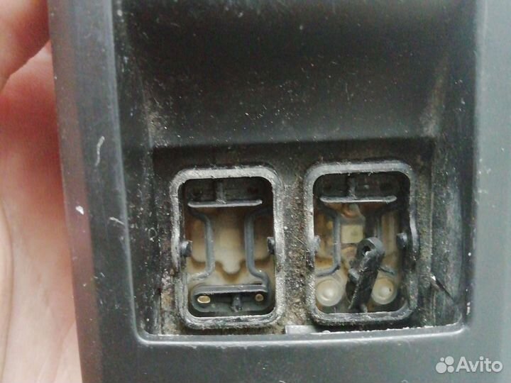 Блок управления стеклоподьемниками Peugeot 308