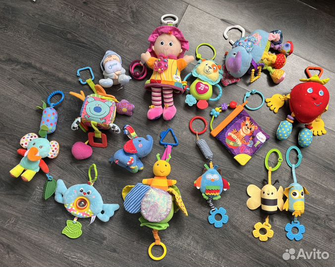 Подвесные игрушки на коляску