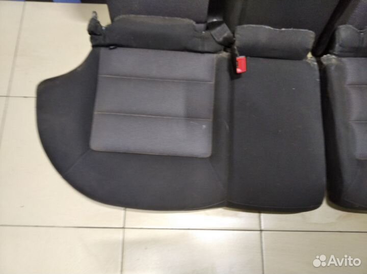 Сиденье заднее Octavia (A5 1Z) 2004-2013