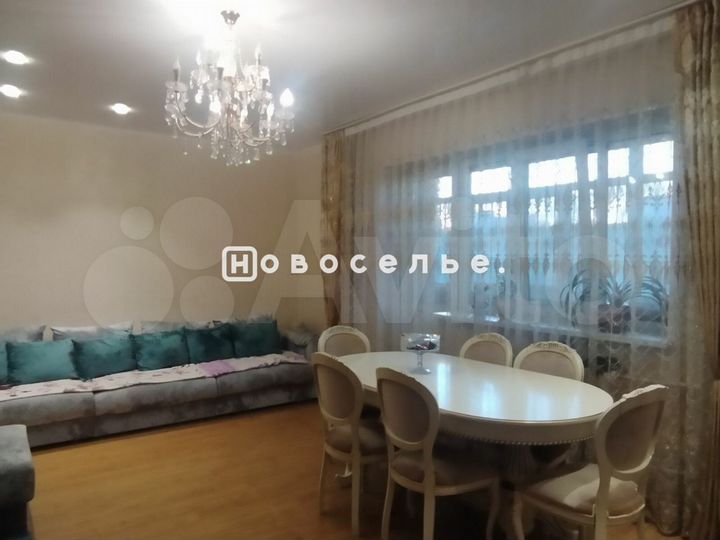 3-к. квартира, 90 м², 4/9 эт.