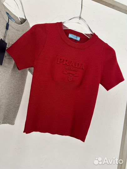 Американка Prada красная