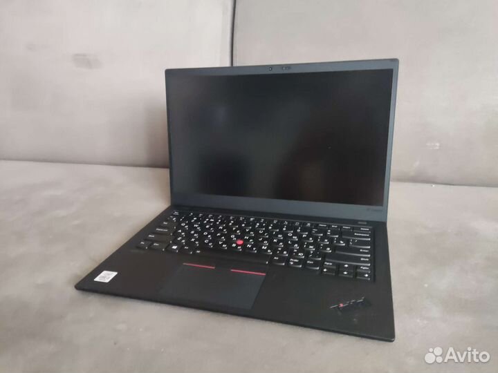 Lenovo thinkpad x1 carbon gen 8 core i5