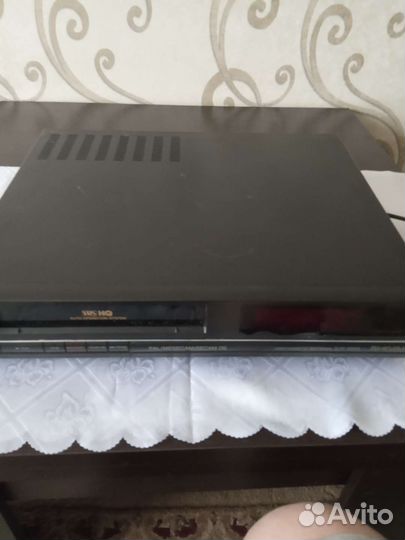 Видеомагнитофон shivaki.б
