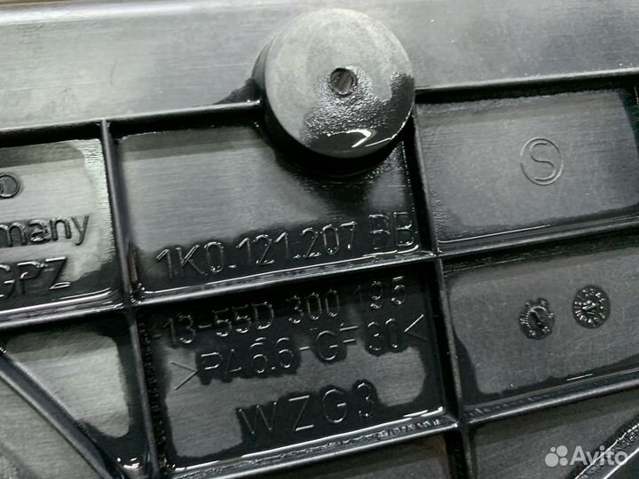 VW Golf Plus Диффузор вентилятора 1,4л caxa