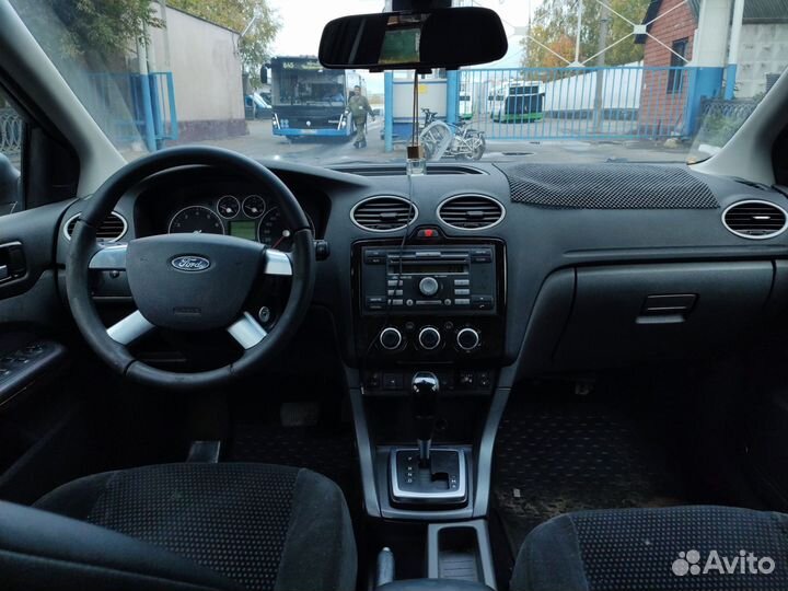 Ford Focus 1.6 AT, 2006, 318 657 км